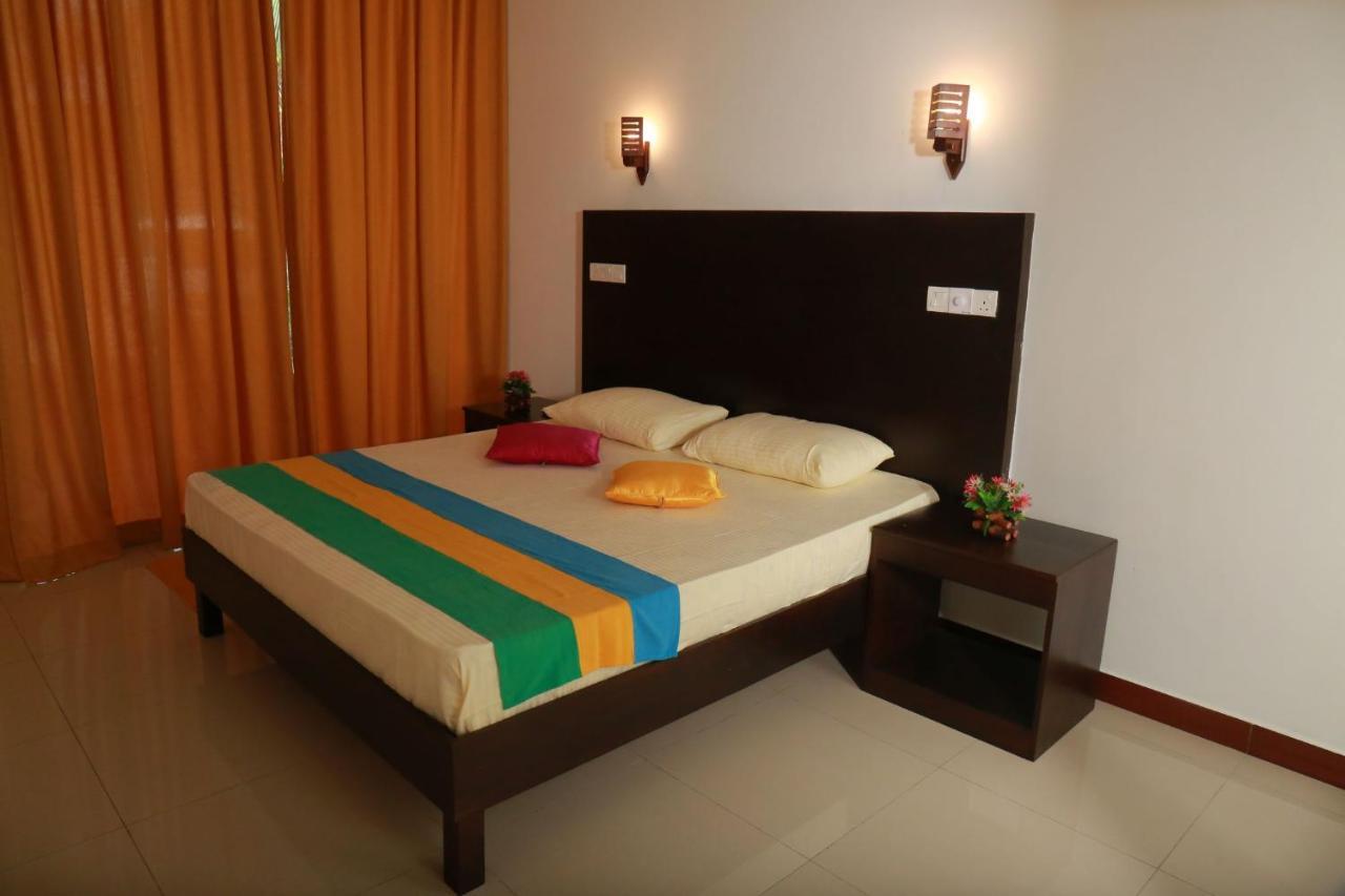 Jayaa Beach Талпе Экстерьер фото