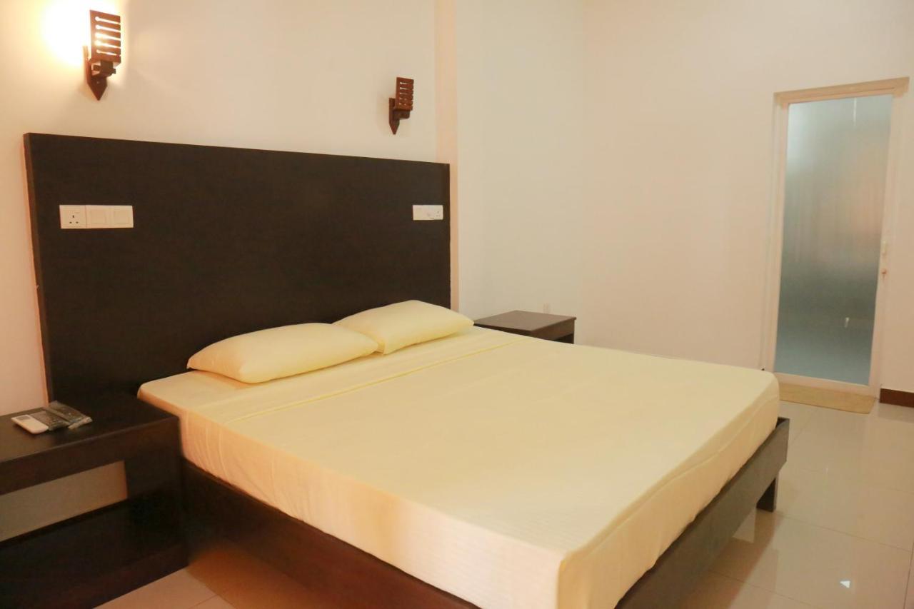 Jayaa Beach Талпе Экстерьер фото